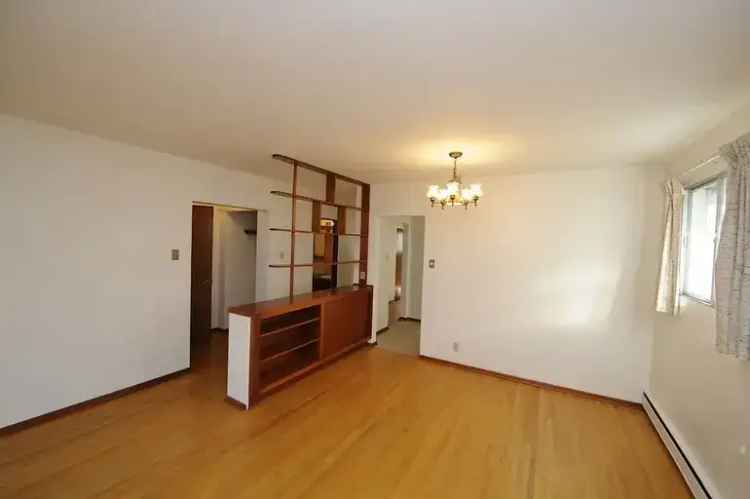 Rent Large Two Bedroom Apartment in Calgary with City View and Renovations