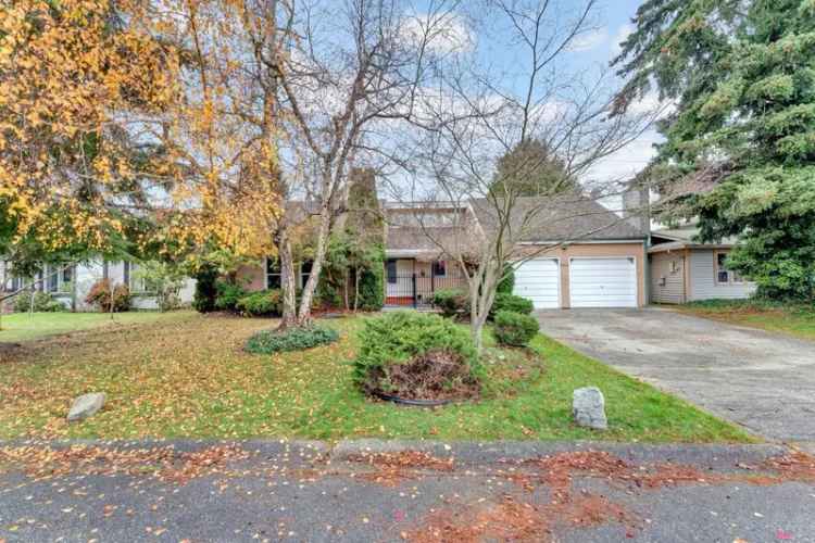 A $1,580,000.00 House/Single Family with 4 bedrooms in Pebble Hill, Tsawwassen