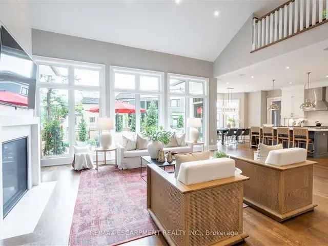 Luxury Custom Home 6000 sq ft Near Bronte Harbour