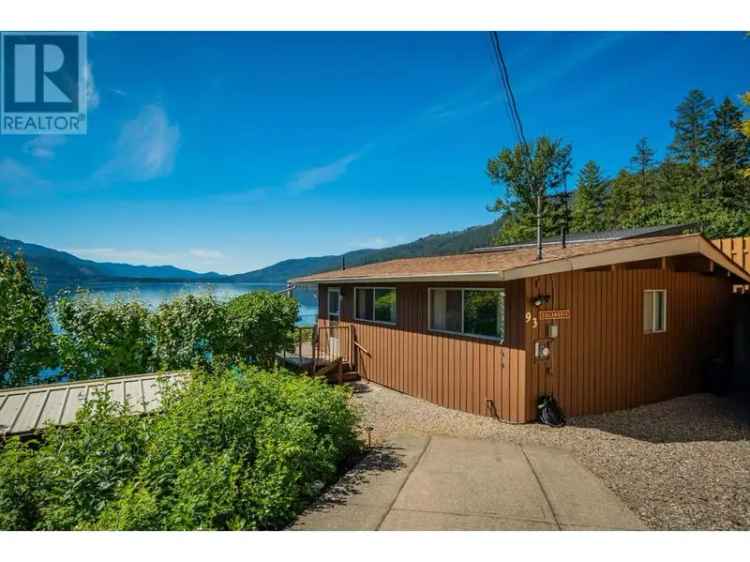 Christina Lake Waterfront Home - 3 Bed, 1 Bath, Fully Furnished