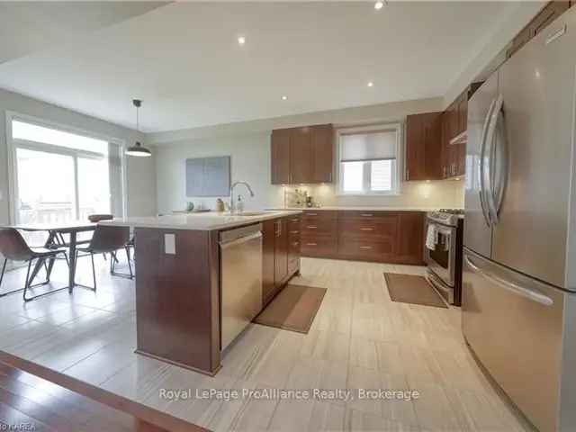 Stunning 4-Bedroom Tamarack Home in Kingston Riverview