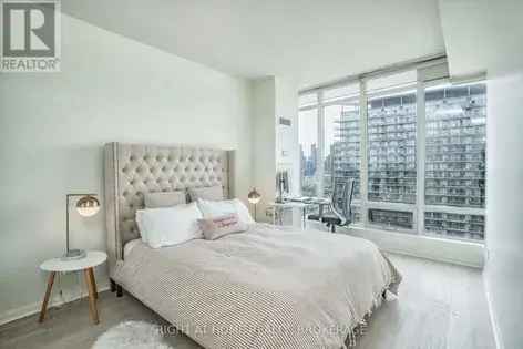 2 rooms apartment of 736 m² in Toronto