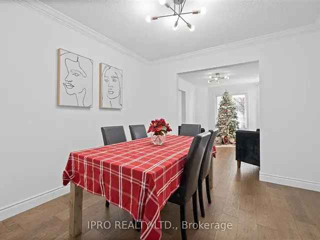 House For Sale in Georgetown, Ontario