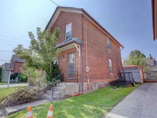 House For Sale in Oshawa, Ontario