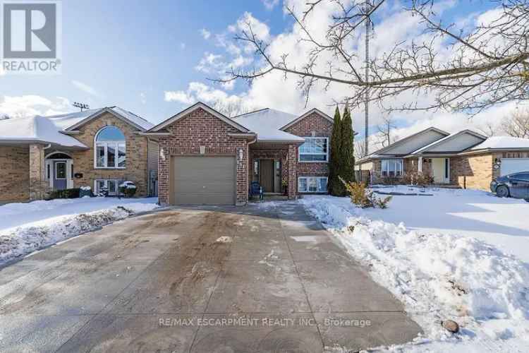 House For Sale in 291, St Lawrence Drive, Welland, Ontario