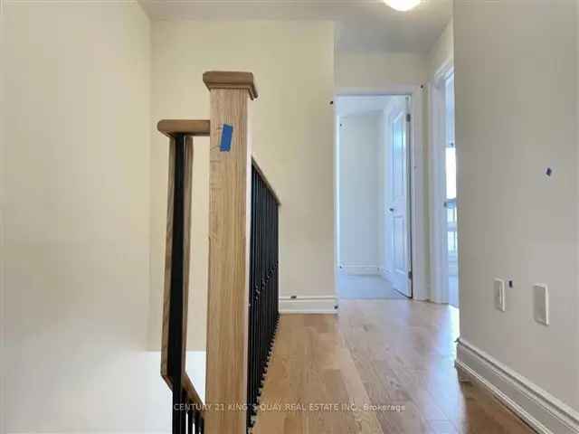 Townhouse For Rent in Whitby, Ontario