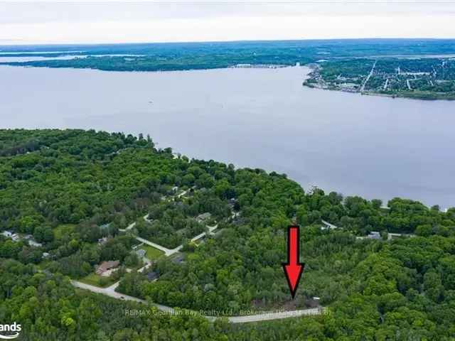 08 Acre Buildable Lot in Midland Point - Natural Beauty and Convenience