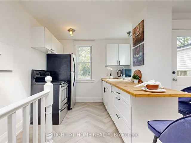 House For Sale in Toronto, Ontario