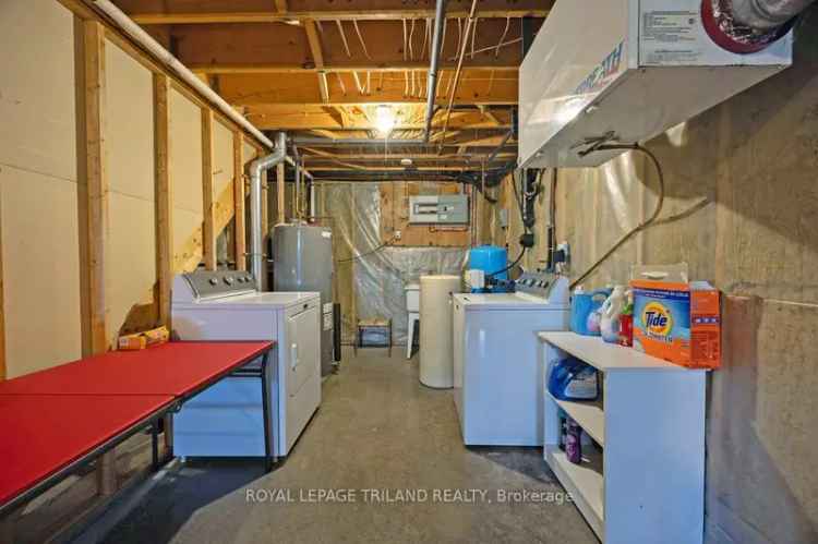 1990s Bungalow with Double Car Garage and New Roof