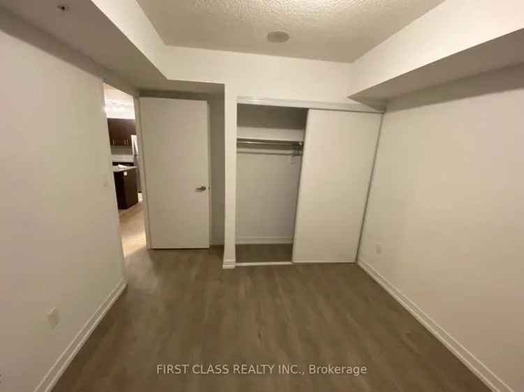 Rent Modern Apartment in Davenport Village with Amenities