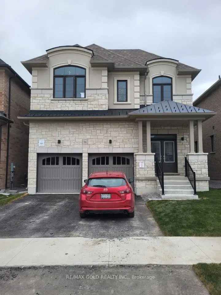 House For Sale in Clarington, Ontario