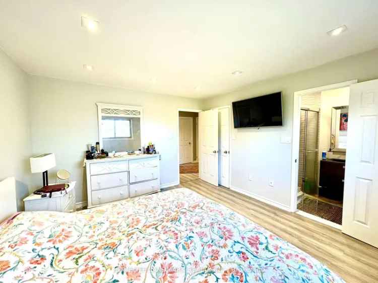 Bungalow On Premium Lot With Ravine Views And Finished Basement
