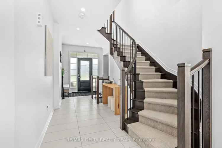 Stunning Upgraded Minto Fitzroy Home - Family Friendly Luxury