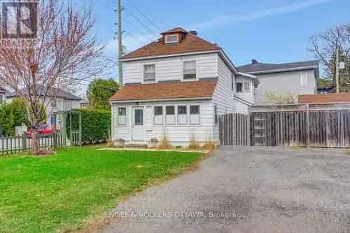 Investment Duplex in Carlington Ottawa - Legal Duplex for Sale