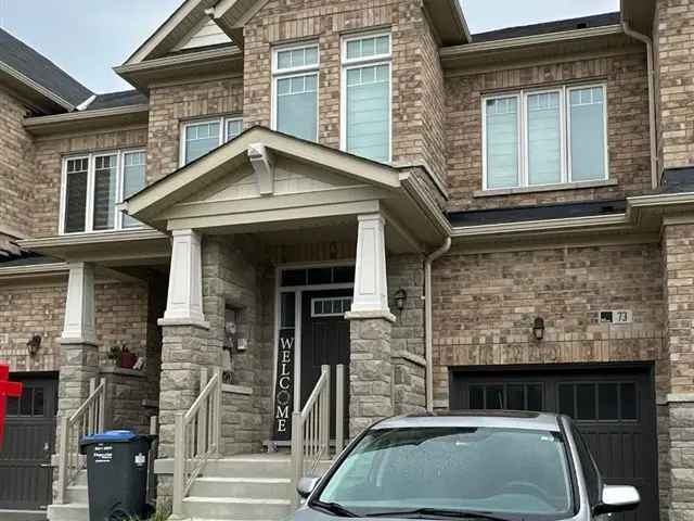 Townhouse For Rent in Caledon, Ontario