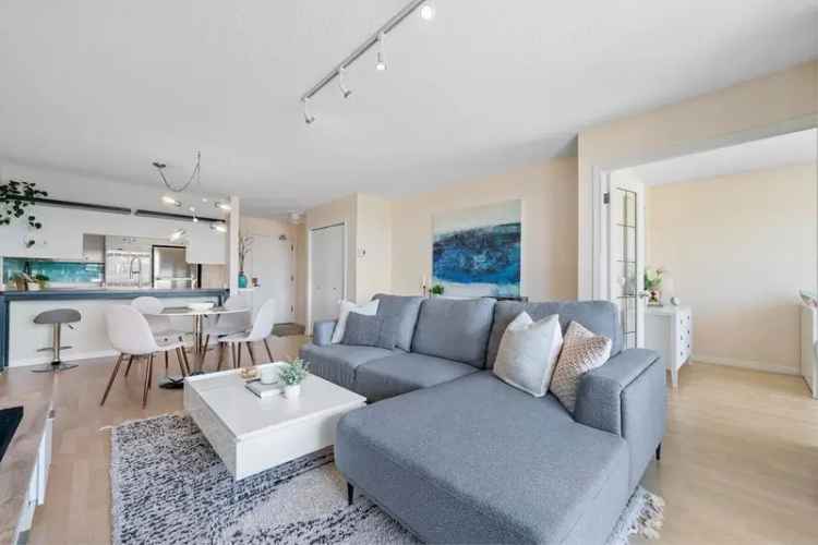 Quayside Tower II Condo 934 sq ft Fraser River Views