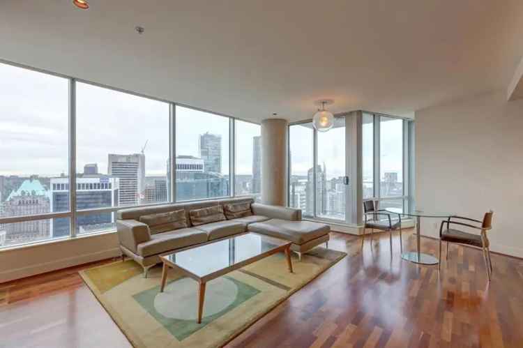 Luxury Apartment for Rent in Rogers Tower with City and Water Views