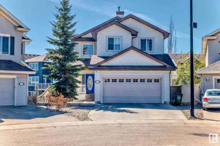 Family Home in Hampton with Large Backyard and Pond View