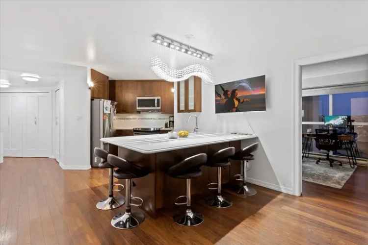 A $1,029,000.00 Apartment/Condo with 2 bedrooms in Yaletown, Vancouver West