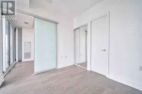 2 rooms apartment of 659 m² in Toronto