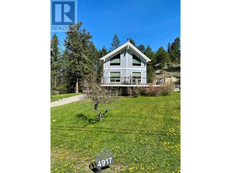 Fairmont Hot Springs Cabin: Rocky Mountain Views & Amenities