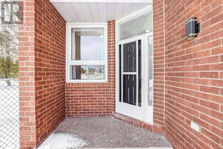 Rent 3 Bedroom Townhome in Family Friendly Neighbourhood with Large Lot