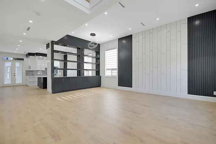 Luxury 8-Bedroom Home with Mountain Views and Rental Suites