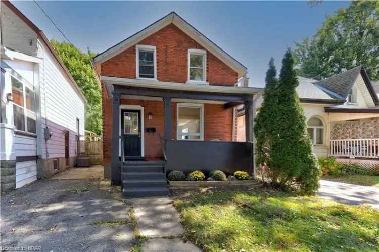 House For Sale in Stratford, Ontario