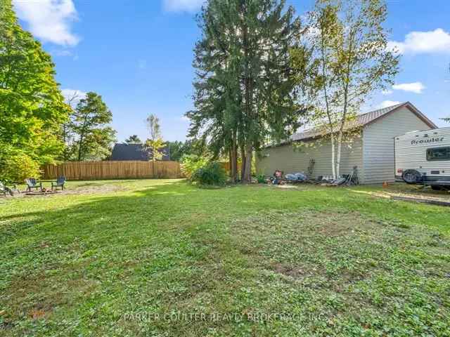 House For Sale in Lunenburg, null