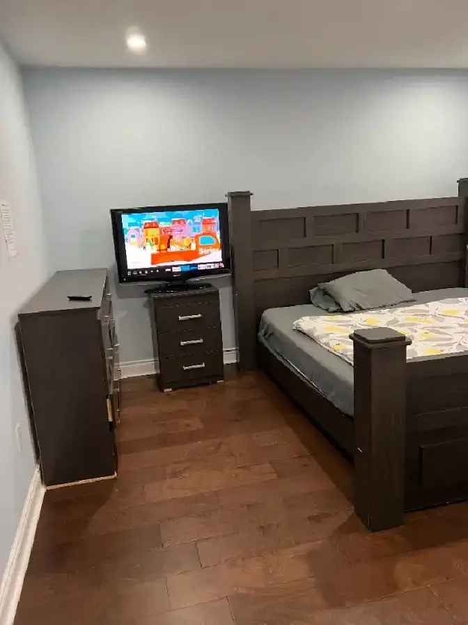 Furnished room rent in Scarborough or Pickering with flexible payment options