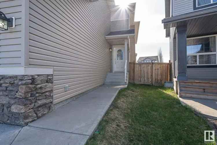 Langdale Home Over 3000 Sq Ft 4 Bedroom 2 Kitchen