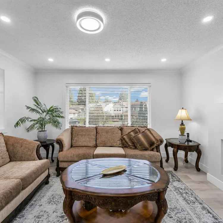 Beautifully Updated 2-Story Home with Suite in North Delta
