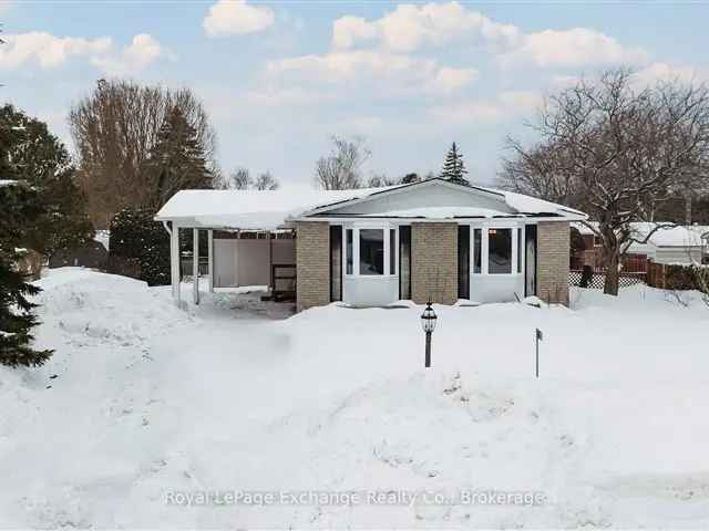 3-Bedroom Bungalow Near Lake Huron Golf Course