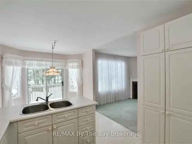 House For Sale in 148, Fernbrook Drive, Wasaga Beach, Ontario