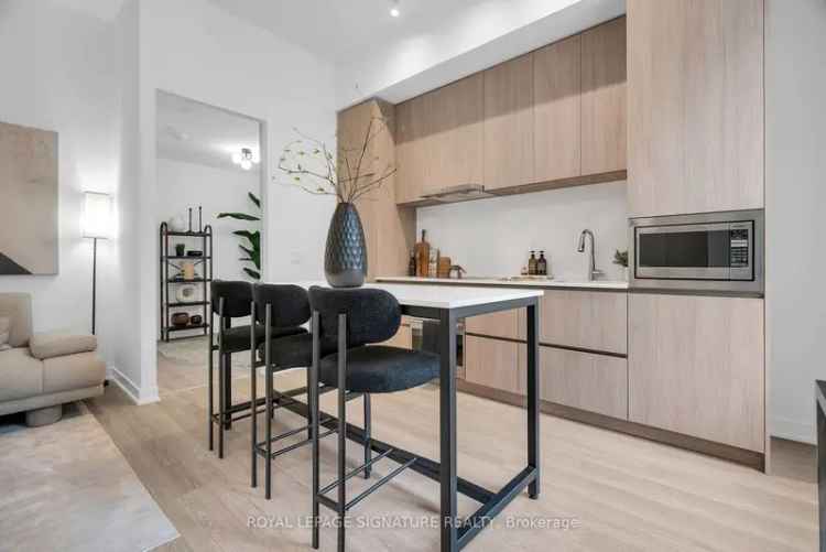 House For Sale in Toronto, Ontario