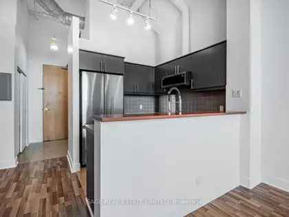 5 rooms apartment of 65 m² in Toronto