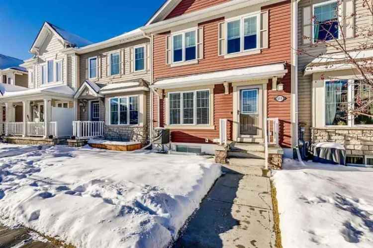 Townhouse For Rent in Airdrie, Alberta