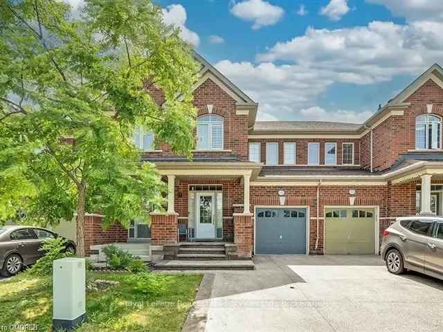 Townhouse For Sale in Milton, Ontario