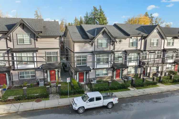 A $814,900.00 Townhouse with 4 bedrooms in Mission BC, Mission