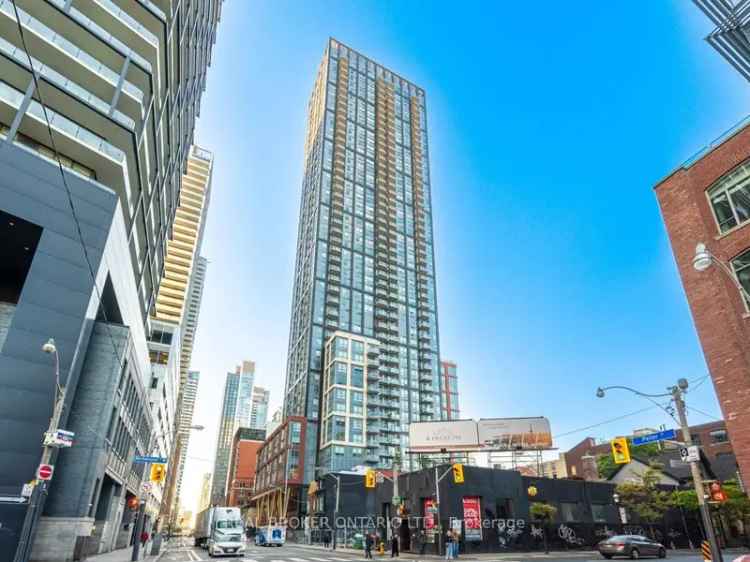 1 1 Bedroom Plus Den Condo in Entertainment District