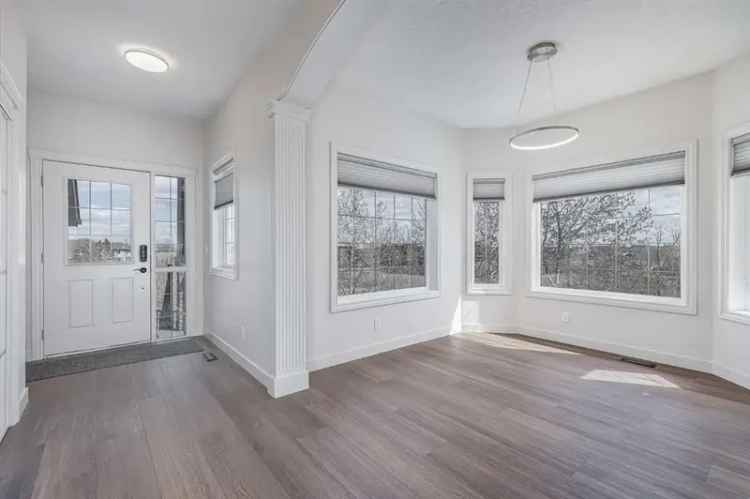 Luxury Walkout Bungalow 5 Beds 3 Baths 3400 sq ft