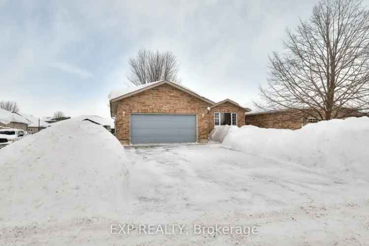 Buy bungalow in Listowel with modern updates and spacious layout