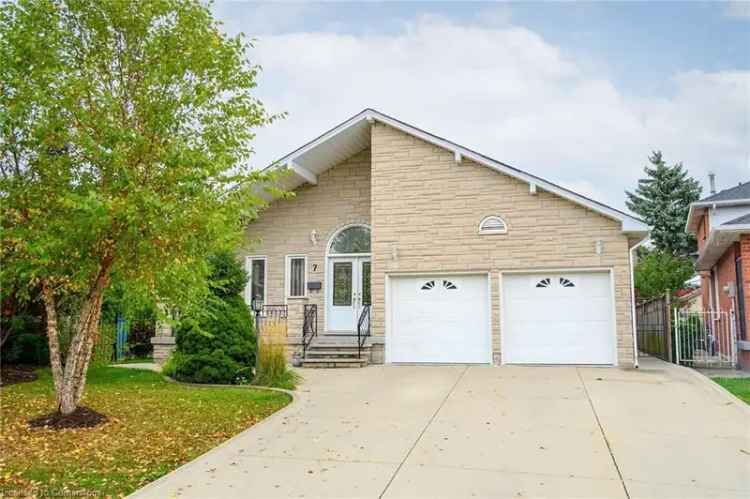 Gorgeous 4 Level Backsplit Home Near Limeridge Mall