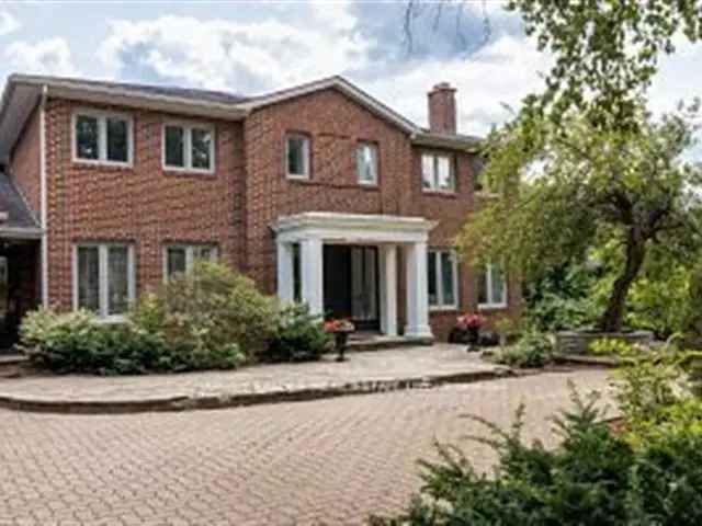 House For Sale in Toronto, Ontario