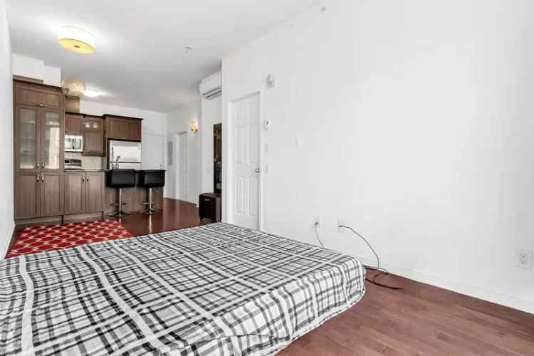 Downtown Montreal Condo near Concordia University