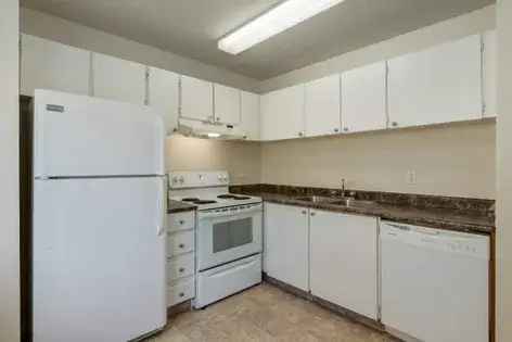 3 rooms apartment of 102 m² in Edmonton