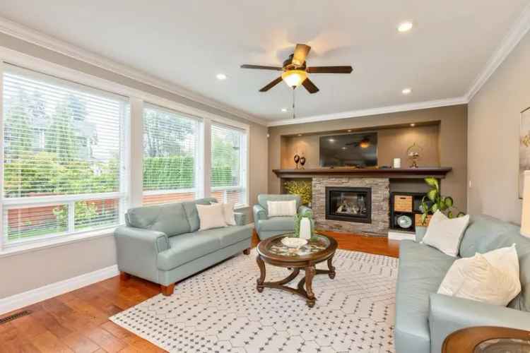 Summerfield Family Home Near Beach Schools and Parks