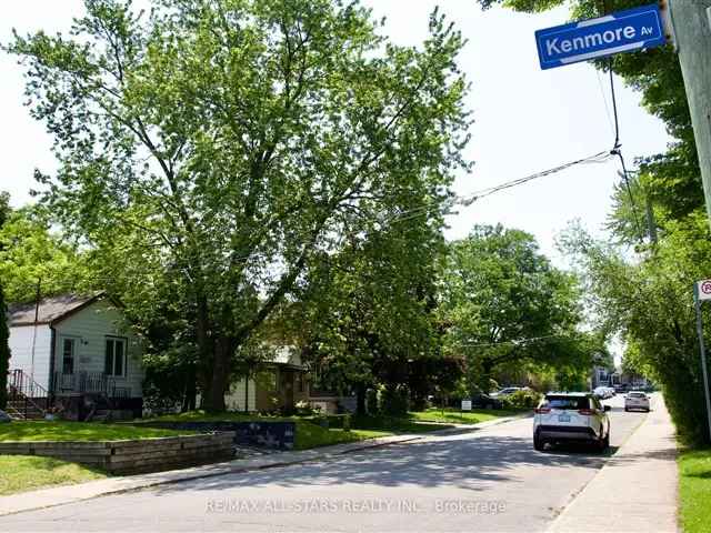 Detached Home in Clairlea Birchmount Great for Renovation