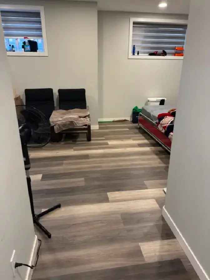 One master bedroom for rent in the basement from Dec 1