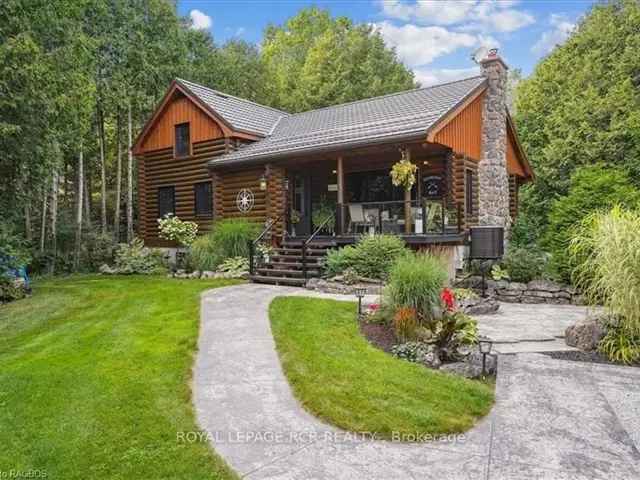 Rustic Log Home Retreat Near Francis Lake - 4 Beds, 3 Baths, Detached Garage